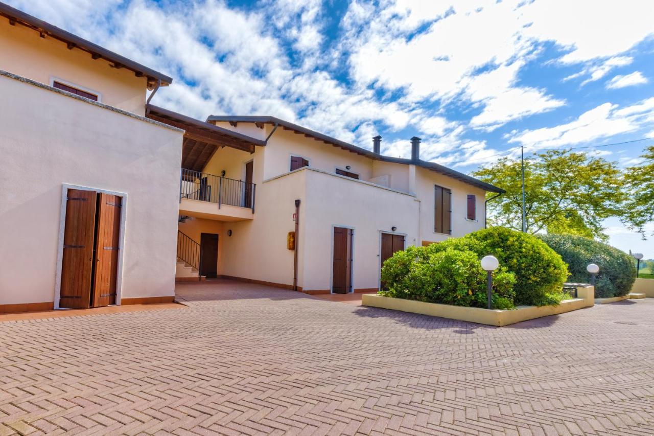 الشقق الفندقية بسكييرا ديل غاردافي  Golf Residenza المظهر الخارجي الصورة