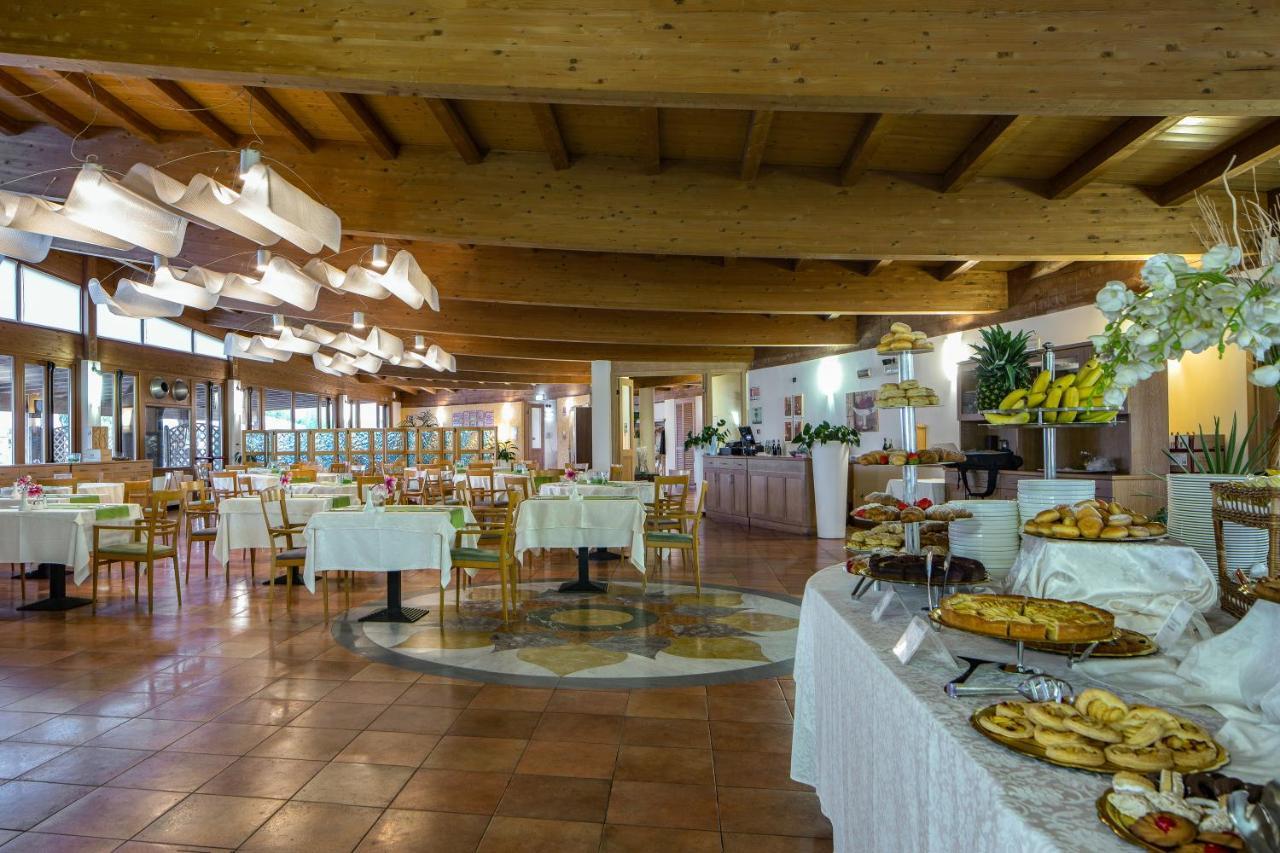 الشقق الفندقية بسكييرا ديل غاردافي  Golf Residenza المظهر الخارجي الصورة